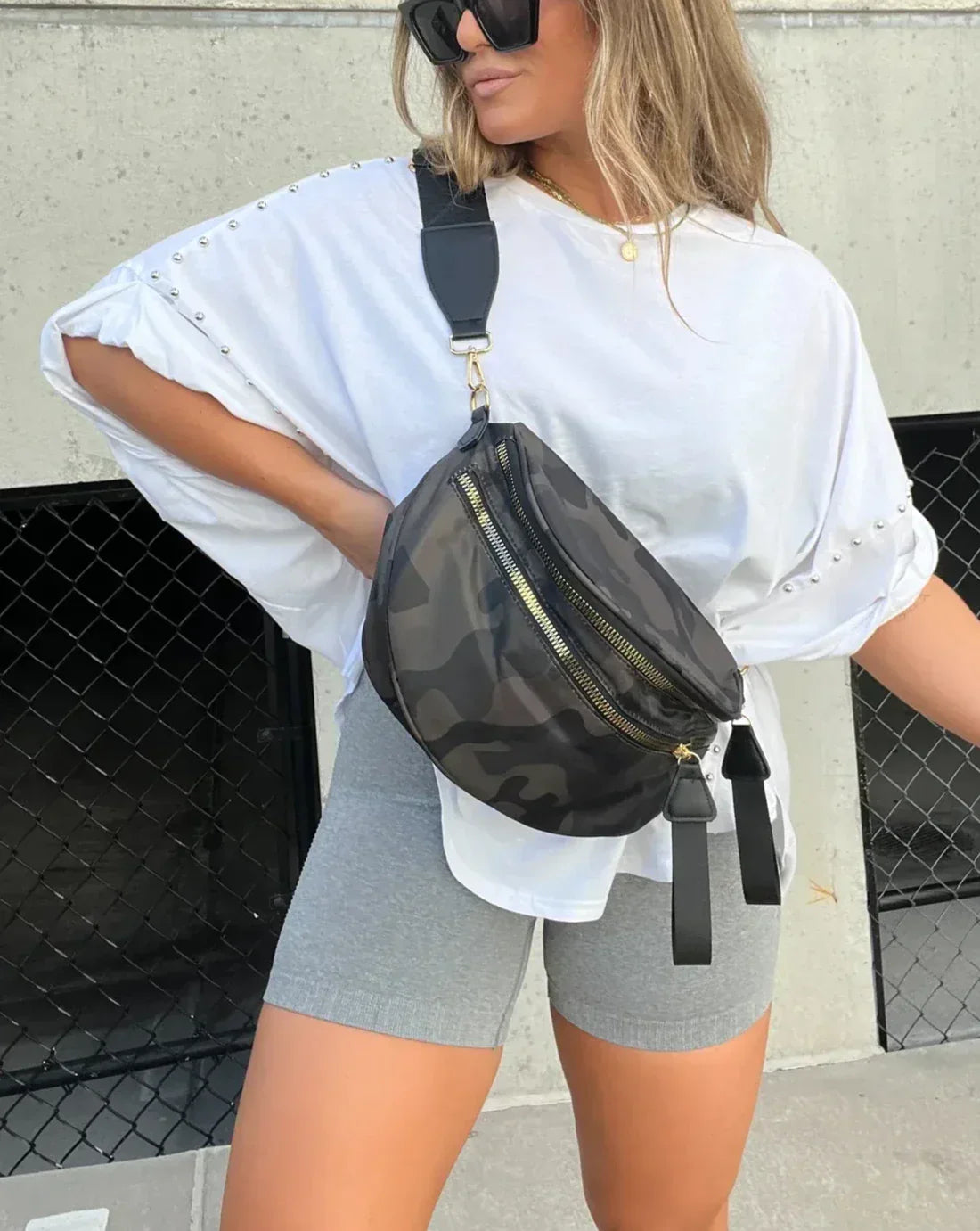 Bella - STUDDED OVERSIZED TEE